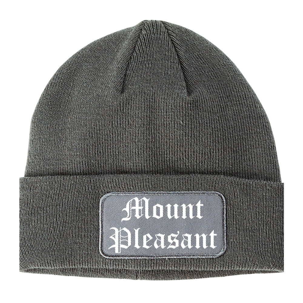 Mount Pleasant Iowa IA Old English Mens Knit Beanie Hat Cap Grey