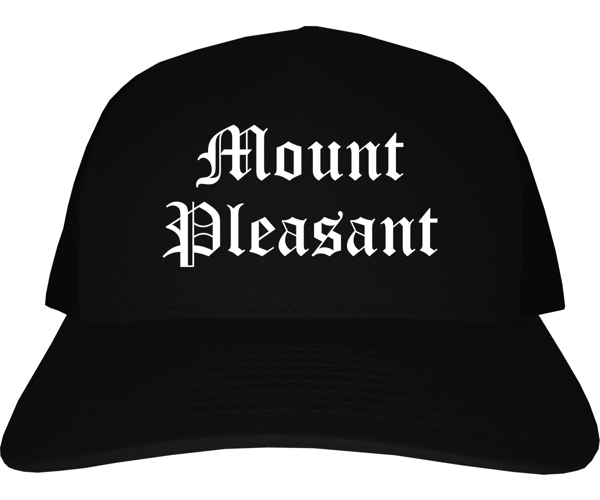 Mount Pleasant Iowa IA Old English Mens Trucker Hat Cap Black