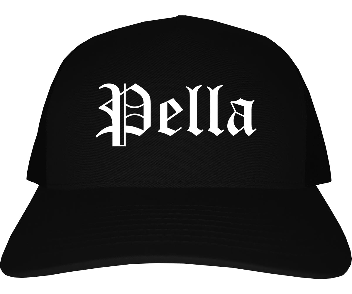 Pella Iowa IA Old English Mens Trucker Hat Cap Black